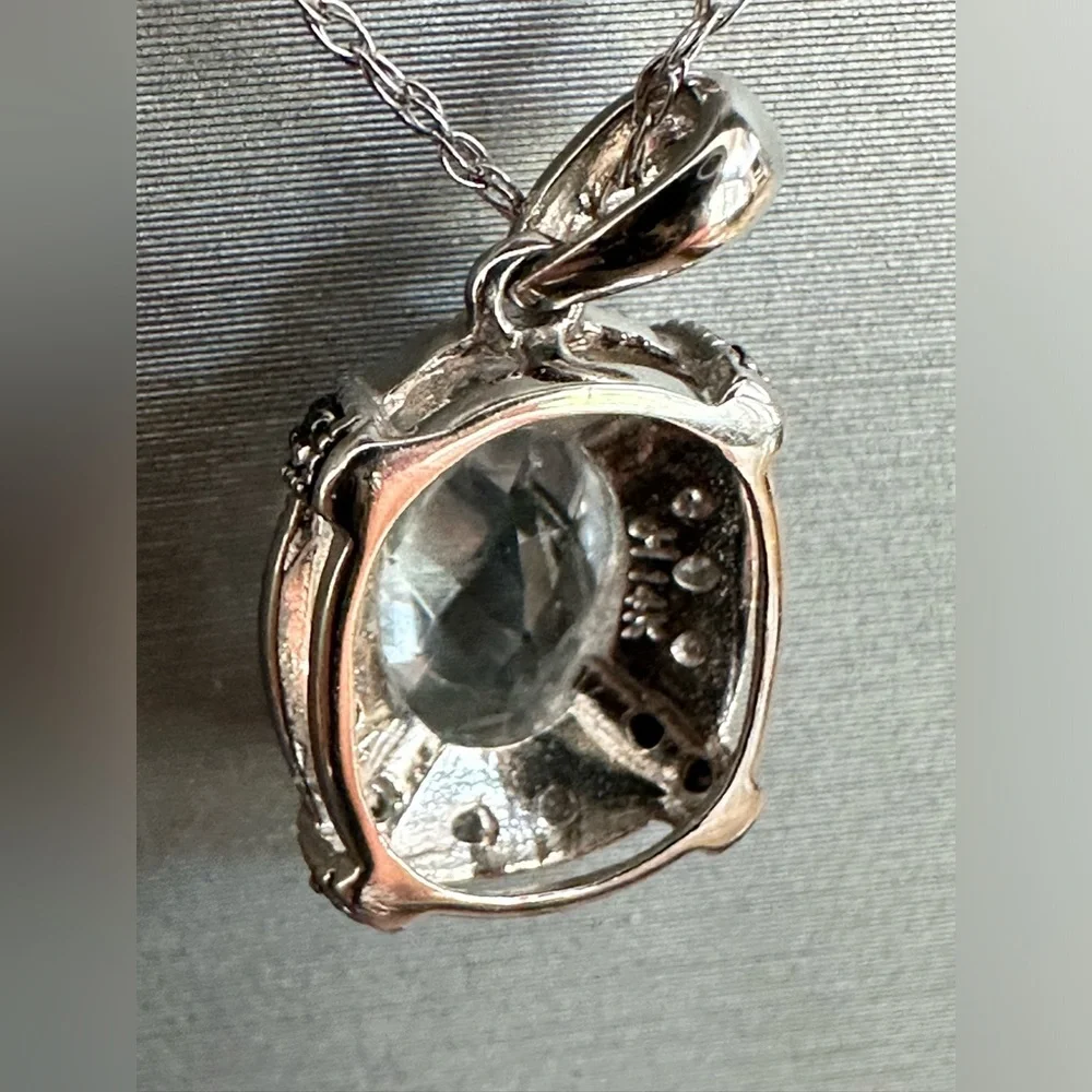 ZALES 14K white gold Aquamarine necklace - Picture 9 of 9